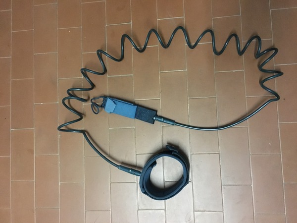 Ion - leash coiled 8''